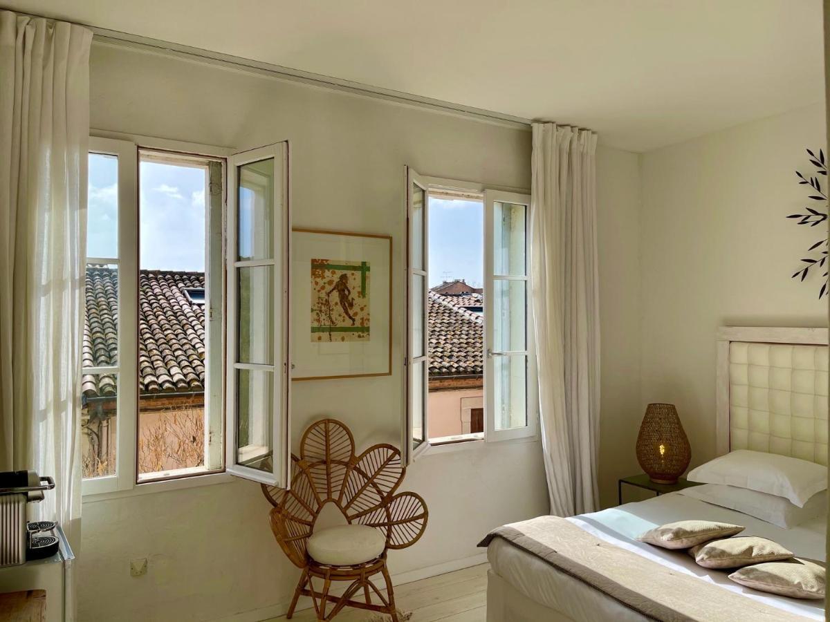 Maison De Mon Pere Эг-Морт Экстерьер фото